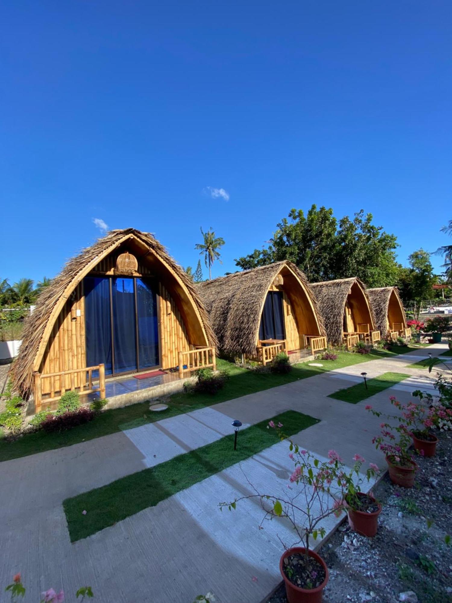 East Holiday Resort Moalboal Exterior foto