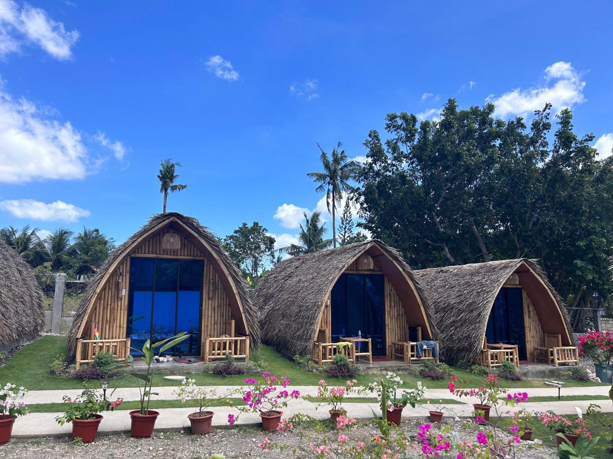 East Holiday Resort Moalboal Exterior foto